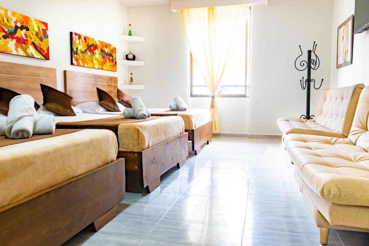 Hotel Plaza Real Санта-Роса-де-Кабаль Экстерьер фото